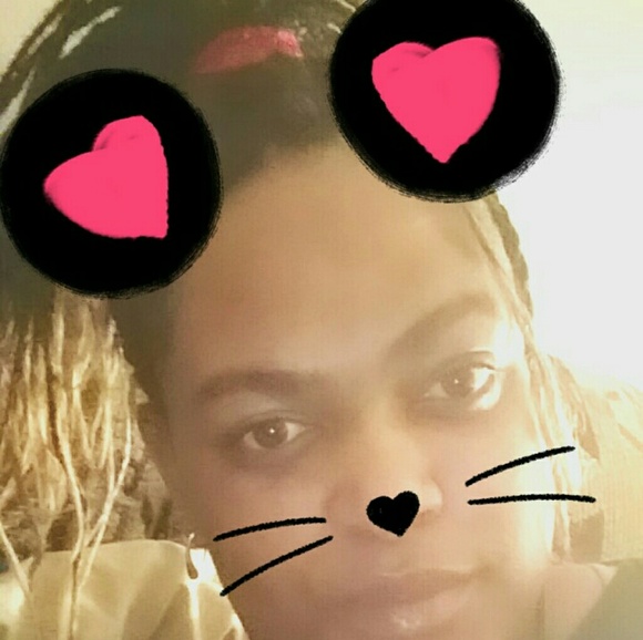 Meet your Posher, Connie - Picture 5 of 5